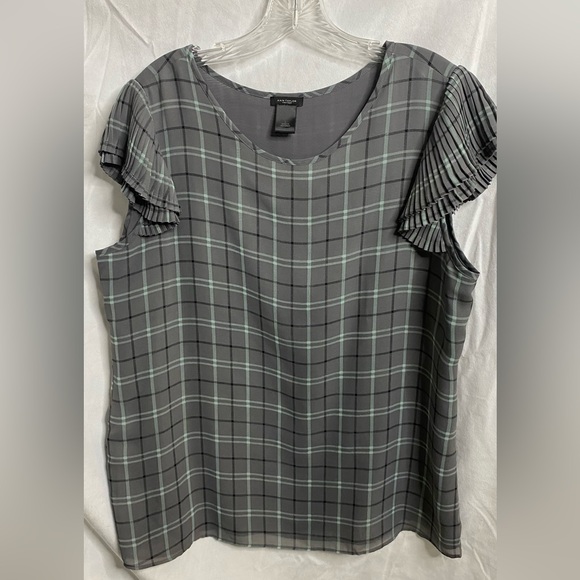 Ann Taylor Factory Tops - ANN TAYLOR - gray & blue checked blouse with accordion sleeves.